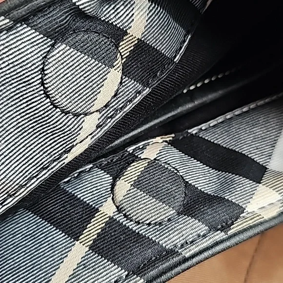 BURBERRY HOBO BAG - Picture 8 of 12